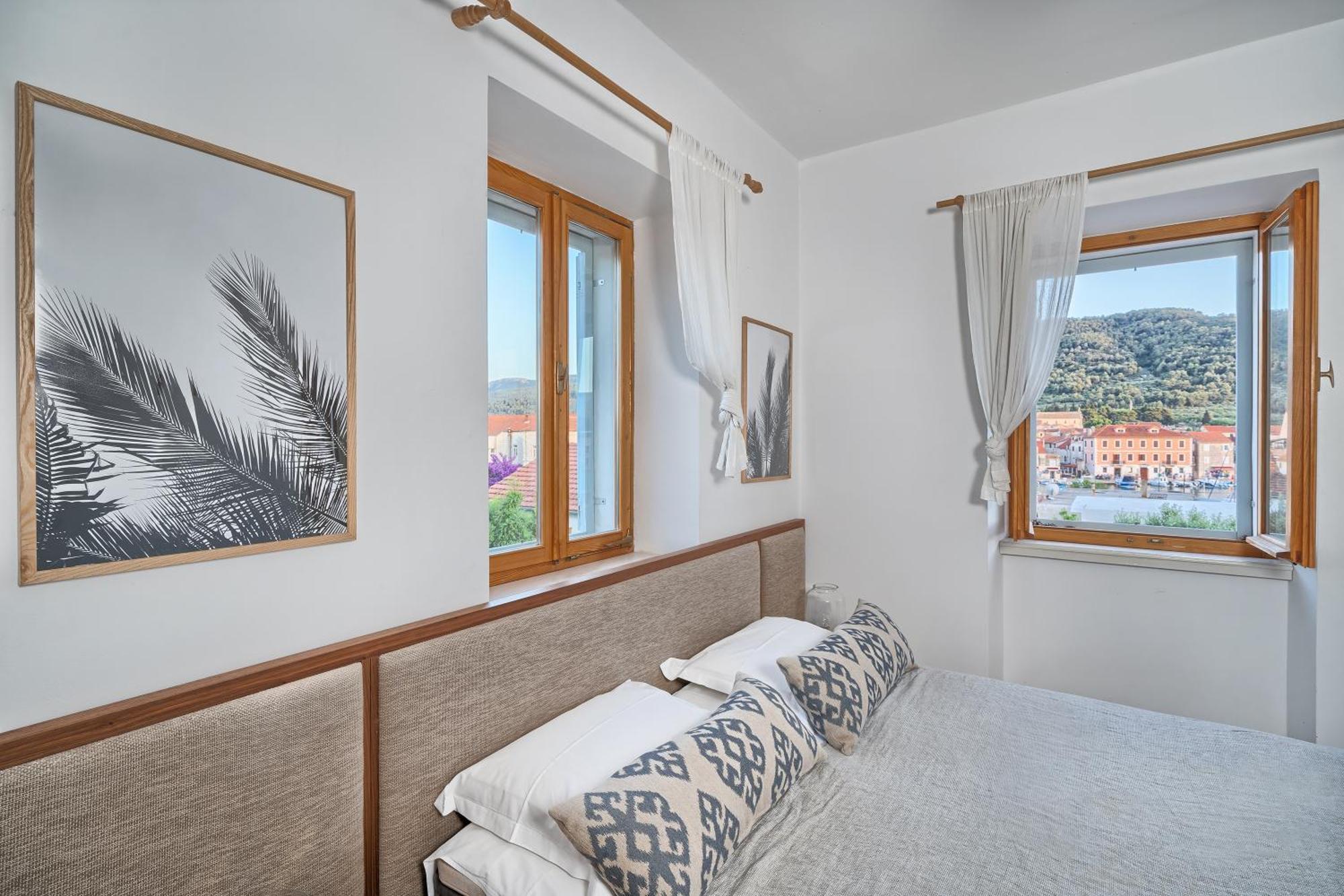 Hvar Luxury Villa And Pool With View In Heart Of Stari Grad 스타리 그라드 외부 사진